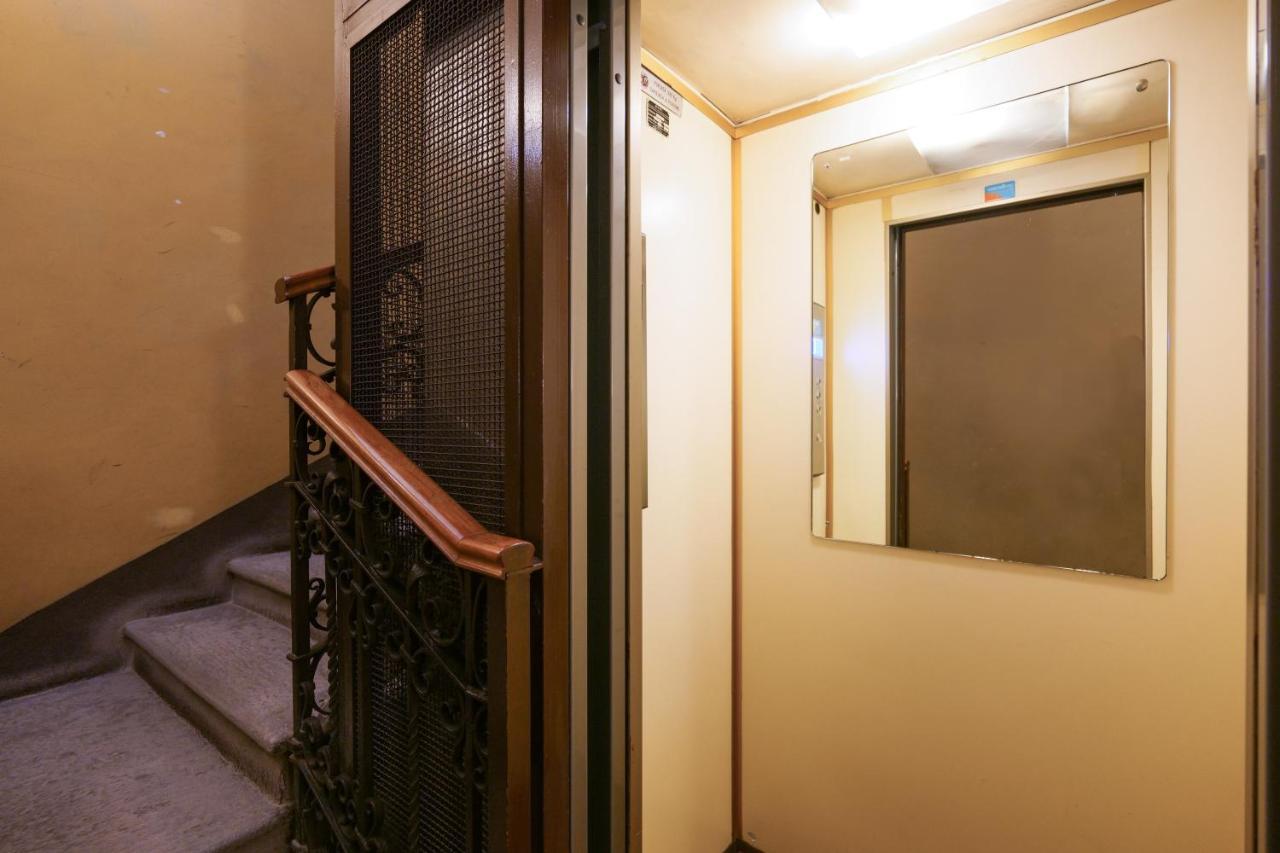 Castello Luxury Apartment - In The Heart Of Milan Exterior photo